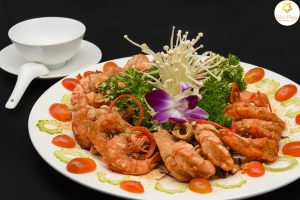 Kinh-nghiem-dat-tiec-cuoi-tai-nha-hang-8
