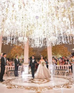 4-y-tuong-trang-tri-tiec-cuoi-nam-2021-1